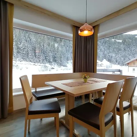 Alps Tux Apartment Exterior photo