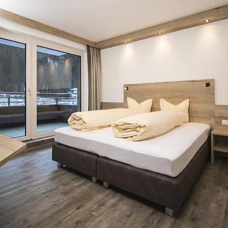 Alps Tux Apartment Exterior photo