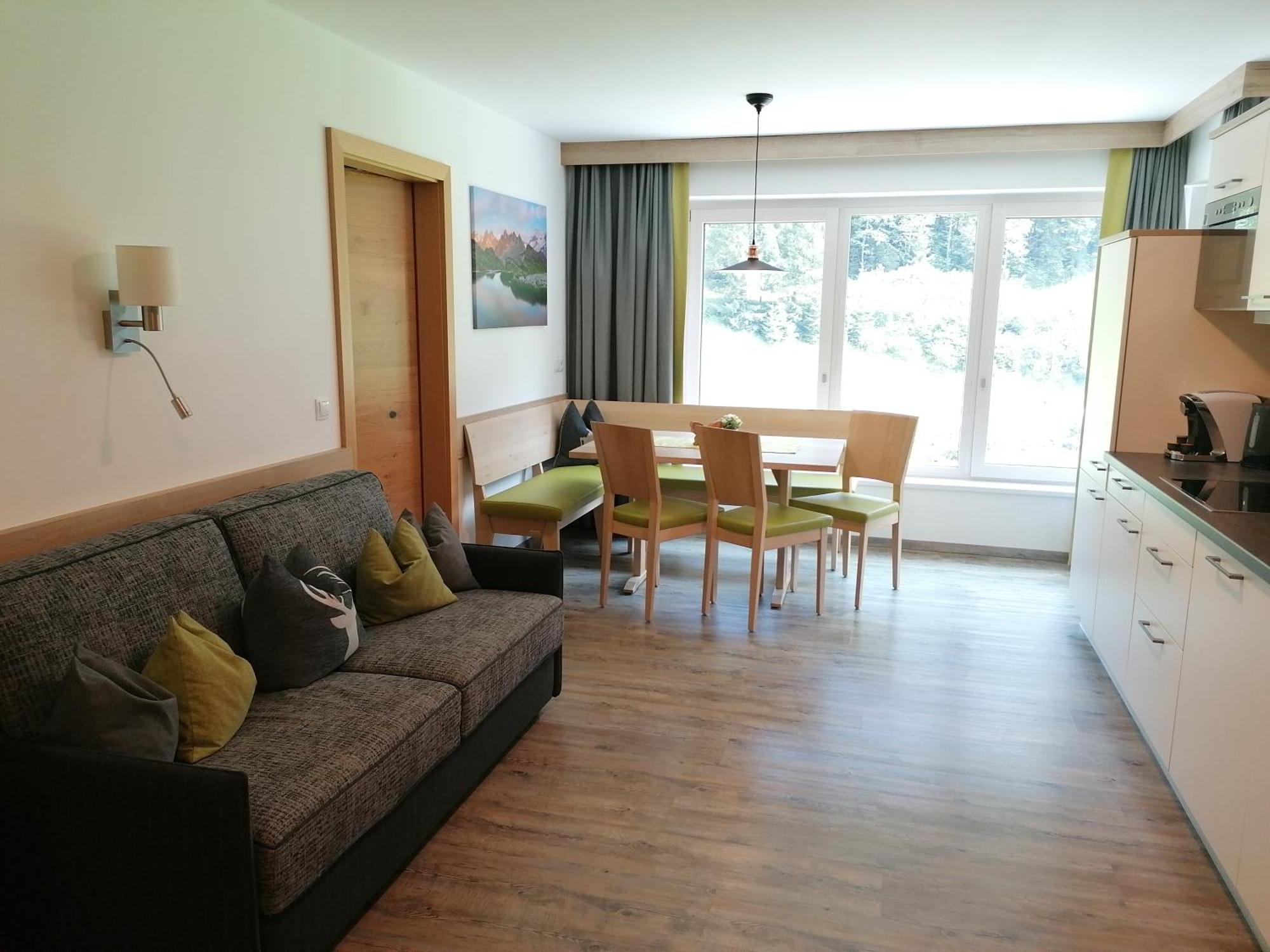 Alps Apartment *