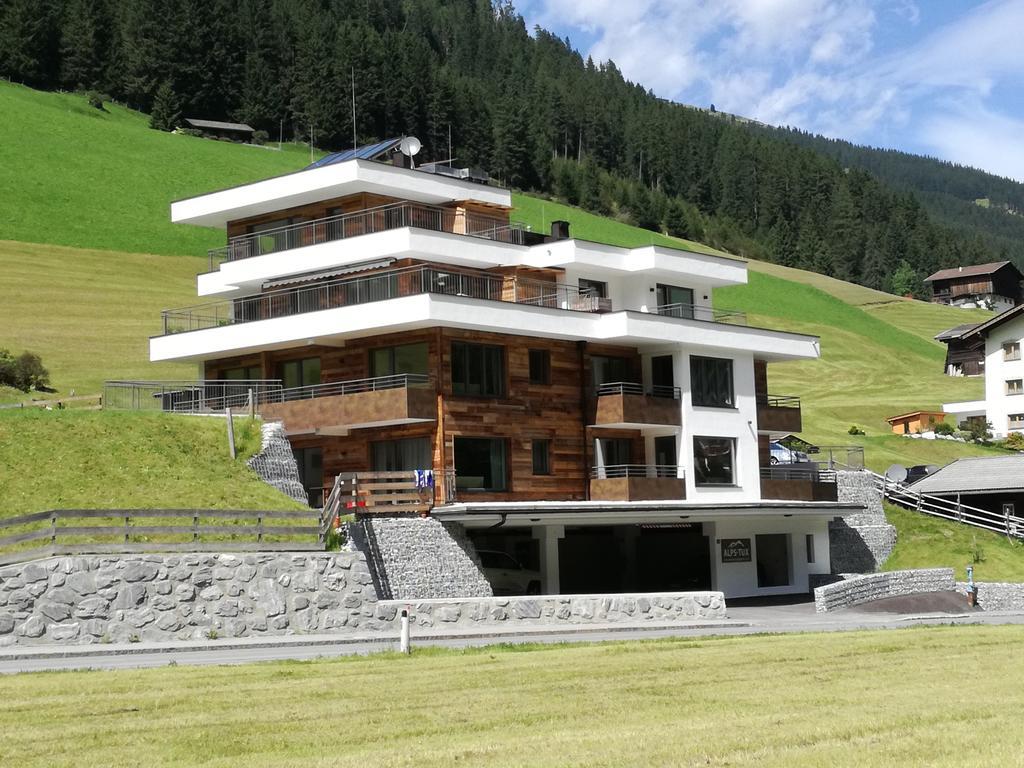 Alps * Tux